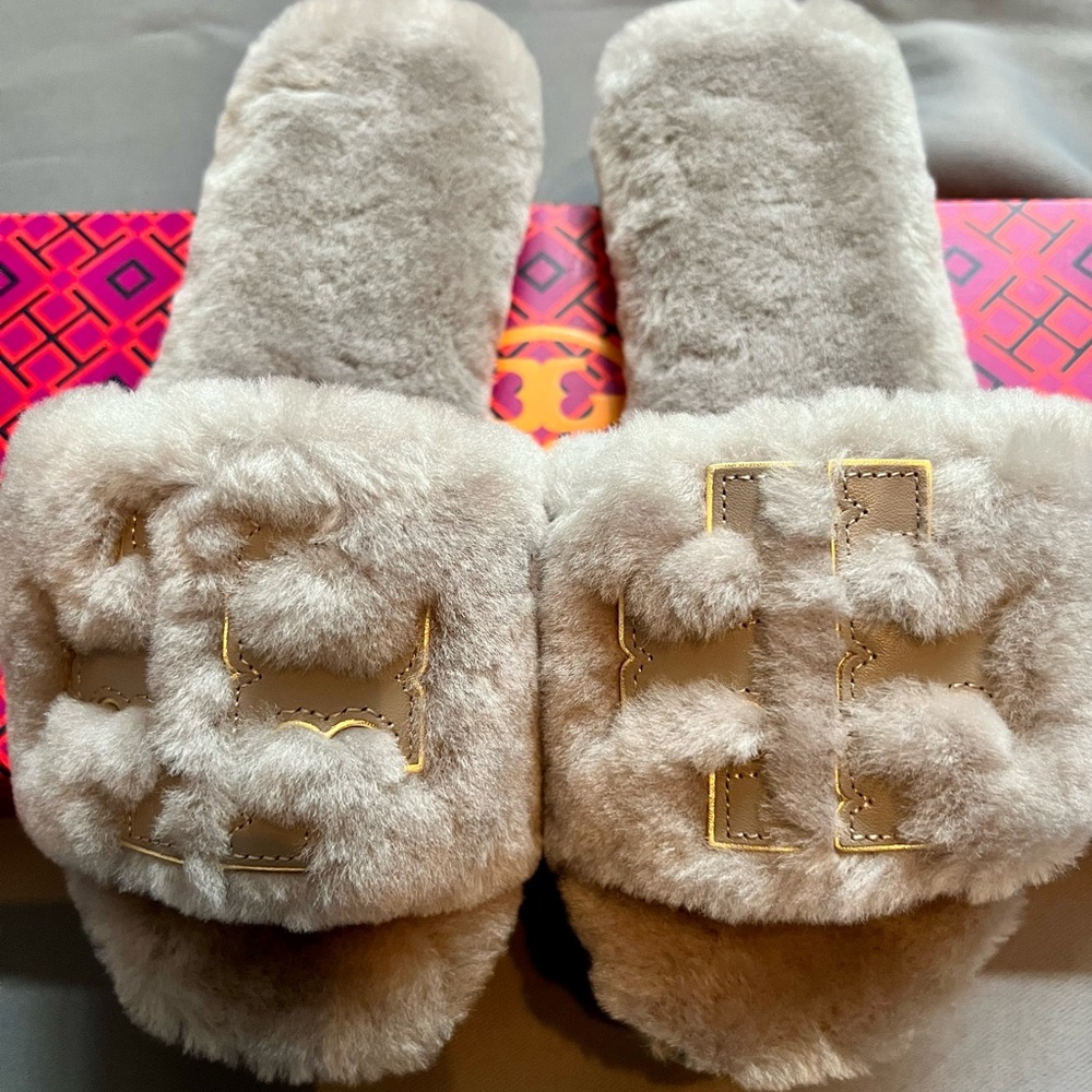 NWT Tory Burch Shearling Slides